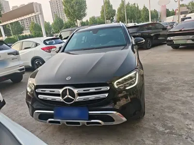 Mercedes-Benz GLC 2020, 59100 км, за 160200 CNY