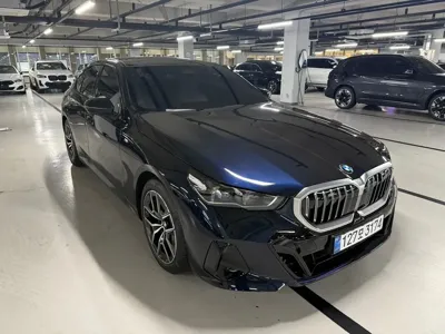 BMW 5-Series · 2025 год