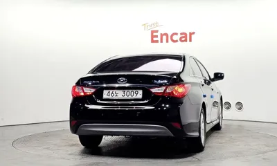 Hyundai Sonata 2014, 159788 км, за 4690000 KRW