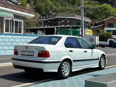 BMW 3-Series 1995, 273000 км, за 15000000 KRW