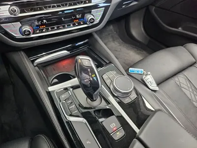 BMW 5-Series 2020, 57896 км, за 25900000 KRW - фото 9