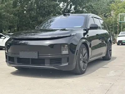 Li Auto Li L9 · 2023 год