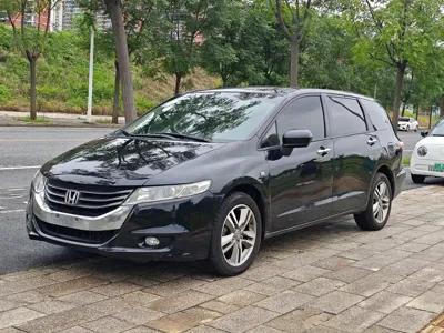 Honda Odyssey · 2013 год