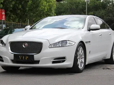 Jaguar XJ 2016, 150000 км, за 75000 CNY