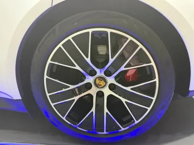 Porsche Taycan 2021, 42640 км, за 88000000 KRW - фото 6