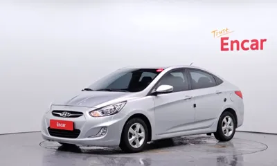Hyundai Accent · 2012 год