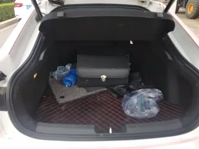 Changan UNI-V iDD 2024, 13200 км, за 73000 CNY