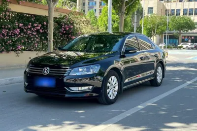 Volkswagen Passat 2015, 78900 км, за 58369.19 CNY - фото 1