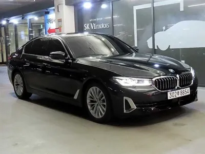BMW 5-Series · 2022 год