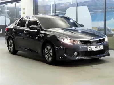 Kia K5 · 2018 год