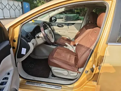 Nissan Tiida 2014, 80000 км, за 21800 CNY