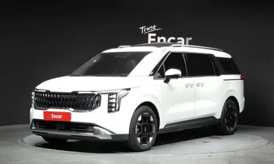 Kia Canival · 2025 год