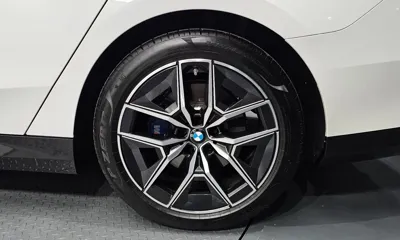 BMW 5-Series 2025, 5100 км, за 68900000 KRW - фото 21
