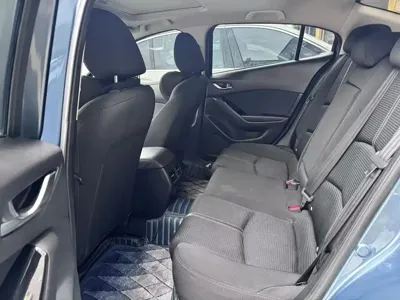 Mazda 3 Axela 2018, 90000 км, за 39800 CNY - фото 4