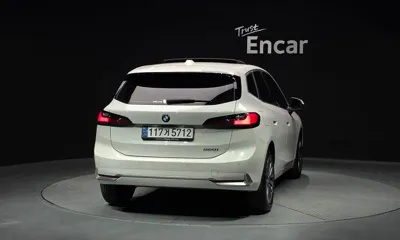 BMW 2-Series 2024, 18606 км, за 31900000 KRW