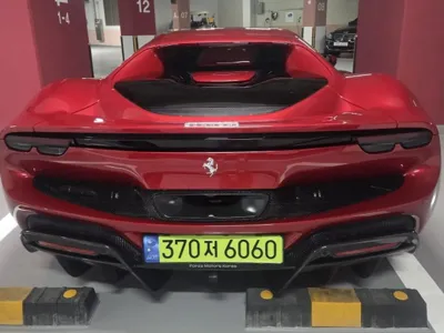 Ferrari 296 2024, 3452 км, за 399000000 KRW