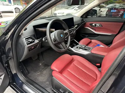 BMW 3 Series 2024, 36000 км, за 186800 CNY