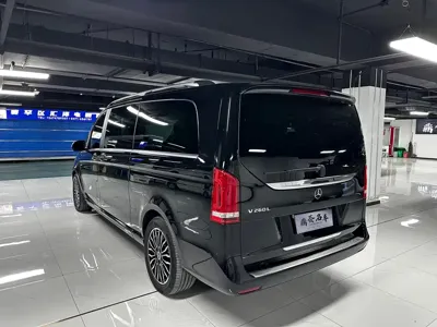 Mercedes-Benz V-Class 2020, 100000 км, за 169899 CNY - фото 6