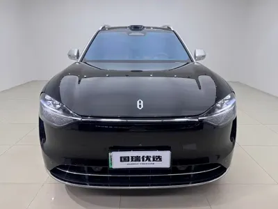 AITO 问界 AITO M9 2024, 72000 км, за 319000 CNY