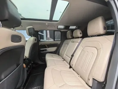 Land Rover Defender 2020, 83000 км, за 438000 CNY - фото 13