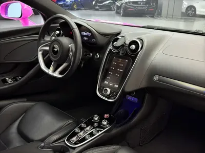 McLaren GT 2022, 11000 км, за 1297700 CNY - фото 15