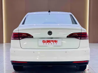 Volkswagen Bora 2023, 46000 км, за 65800 CNY