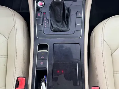 Volkswagen Passat 2015, 165000 км, за 24800 CNY - фото 15
