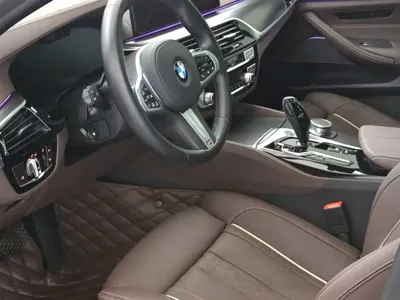 BMW 5 Series 2022, 52000 км, за 243800 CNY - фото 8