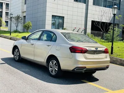 Geely Emgrand 2018, 89000 км, за 19500 CNY - фото 9