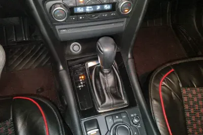 Mazda Mazda 3 Axela 2017, 71000 км, за 44960.29 CNY - фото 14