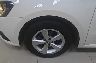 Volkswagen Lavida 2015, 116600 км, за 38299.88 CNY - фото 10