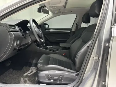 Skoda Superb 2022, 24000 км, за 127800 CNY - фото 7