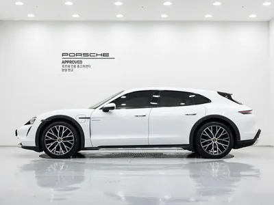 Porsche Taycan 2024, 31820 км, за 125000000 KRW - фото 6