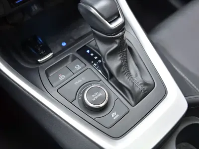Toyota Wildlander 2023, 30000 км, за 142800 CNY - фото 13