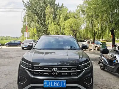 Volkswagen Tayron 2023, 15000 км, за 199000 CNY