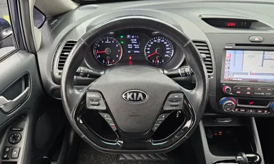 Kia K3 2017, 79770 км, за 7500000 KRW - фото 13