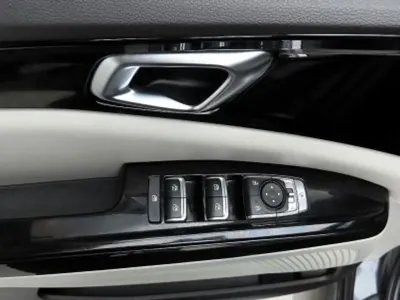 Kia Canival 2021, 71642 км, за 320000 KRW - фото 11