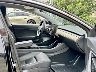Tesla Model 3 2020, 83000 км, за 99000 CNY - фото 8