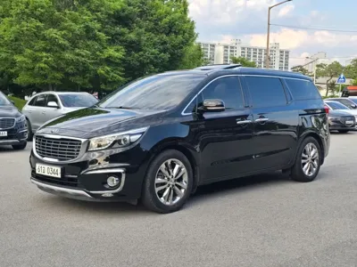 Kia Canival · 2017 год