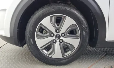 Kia Niro 2018, 71753 км, за 12900000 KRW - фото 5