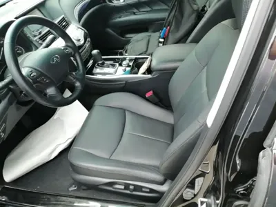 Infiniti Q70 2018, 116600 км, за 75800 CNY - фото 15