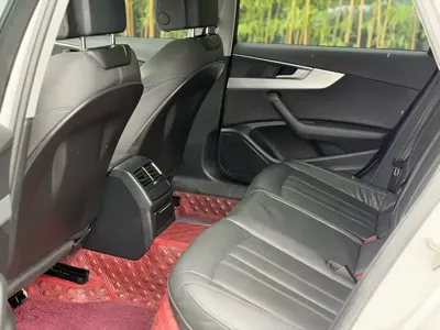 Audi A4L 2021, 70000 км, за 116000 CNY