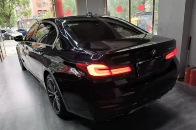 BMW 5 Series 2022, 68500 км, за 241837.76 CNY