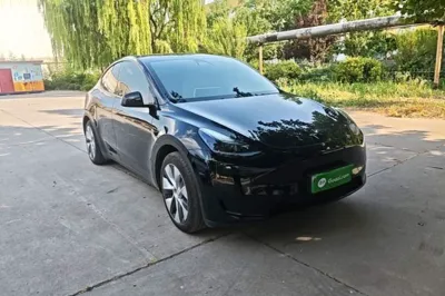 Tesla Model Y 2022, 64200 км, за 183497.41 CNY