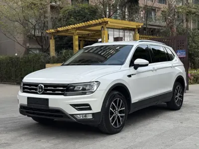 Volkswagen Tiguan L · 2018 год