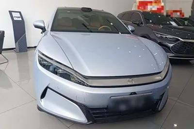 BYD Han L 2025, 3100 км, за 202586.28 CNY