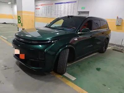 Li Auto Li L9 · 2023 год