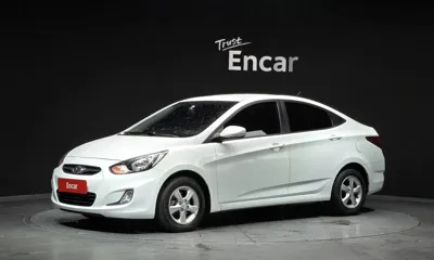 Hyundai Accent · 2012 год