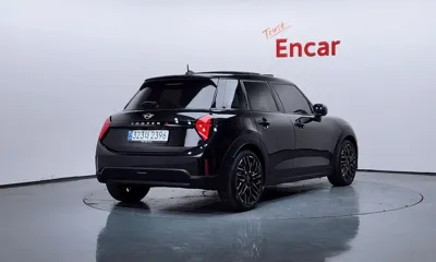 MINI Cooper 2025, 13348 км, за 34990000 KRW