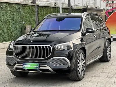 Mercedes-Benz GLS 2021, 58000 км, за 868000 CNY - фото 1